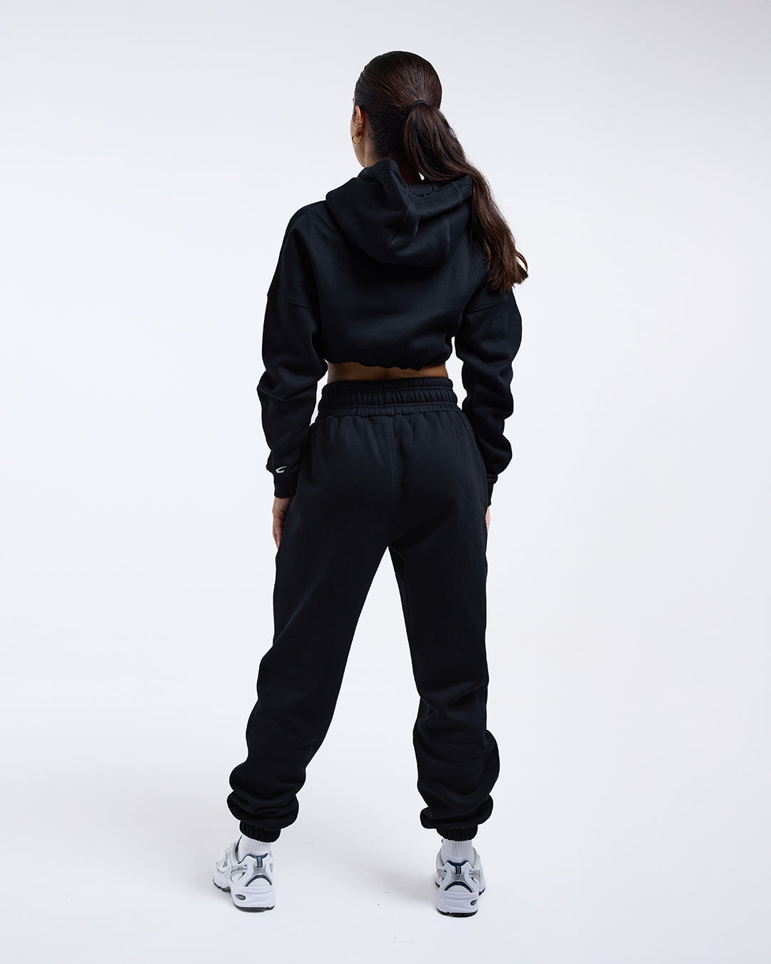 Women's Johnson Cropped Hoodie - Black | BOXRAW