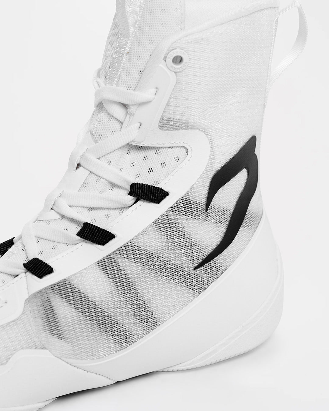 Impello 2.0 Boxing Boots - White/Black