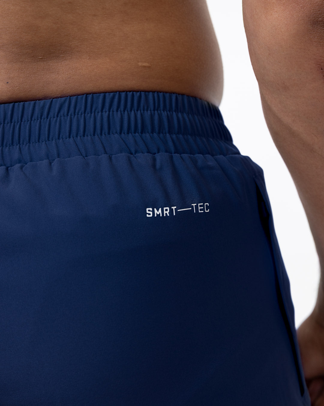 Valdes 7" Shorts - Navy